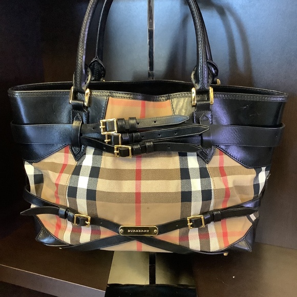 Burberry Tote Bag - Picture 1 of 7